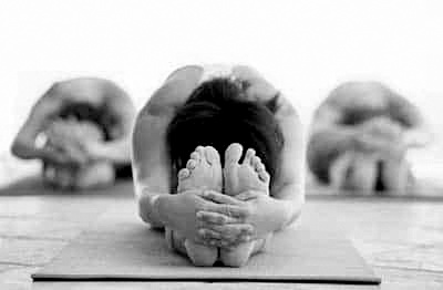 yoga posizione copia